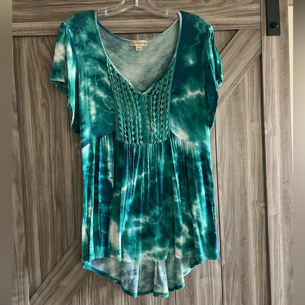 Live and Let Live Green Tie-Dye Blouse